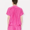 Übergroßes Plisseekleid aus Seidenfloss