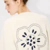 „Boke Flower“ bestickte Strickjacke aus Wolle