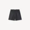 Maßgeschneiderte Shorts aus Schurwolle und Seide