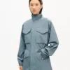 Mittellange Windjacke