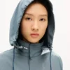 Mittellange Windjacke