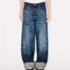 Weit geschnittene Jeans mit Umschlag aus japanischem Denim