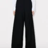 Weite Hose aus Schurwolle