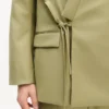 Zweireihige, taillierte Kimono-Jacke aus Schurwolle